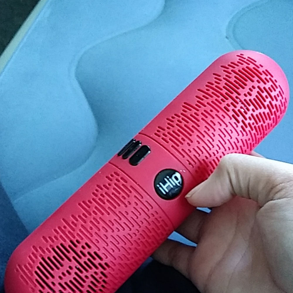 Ihip speaker